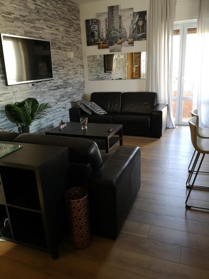Queen East Verona Apartments Exteriér fotografie